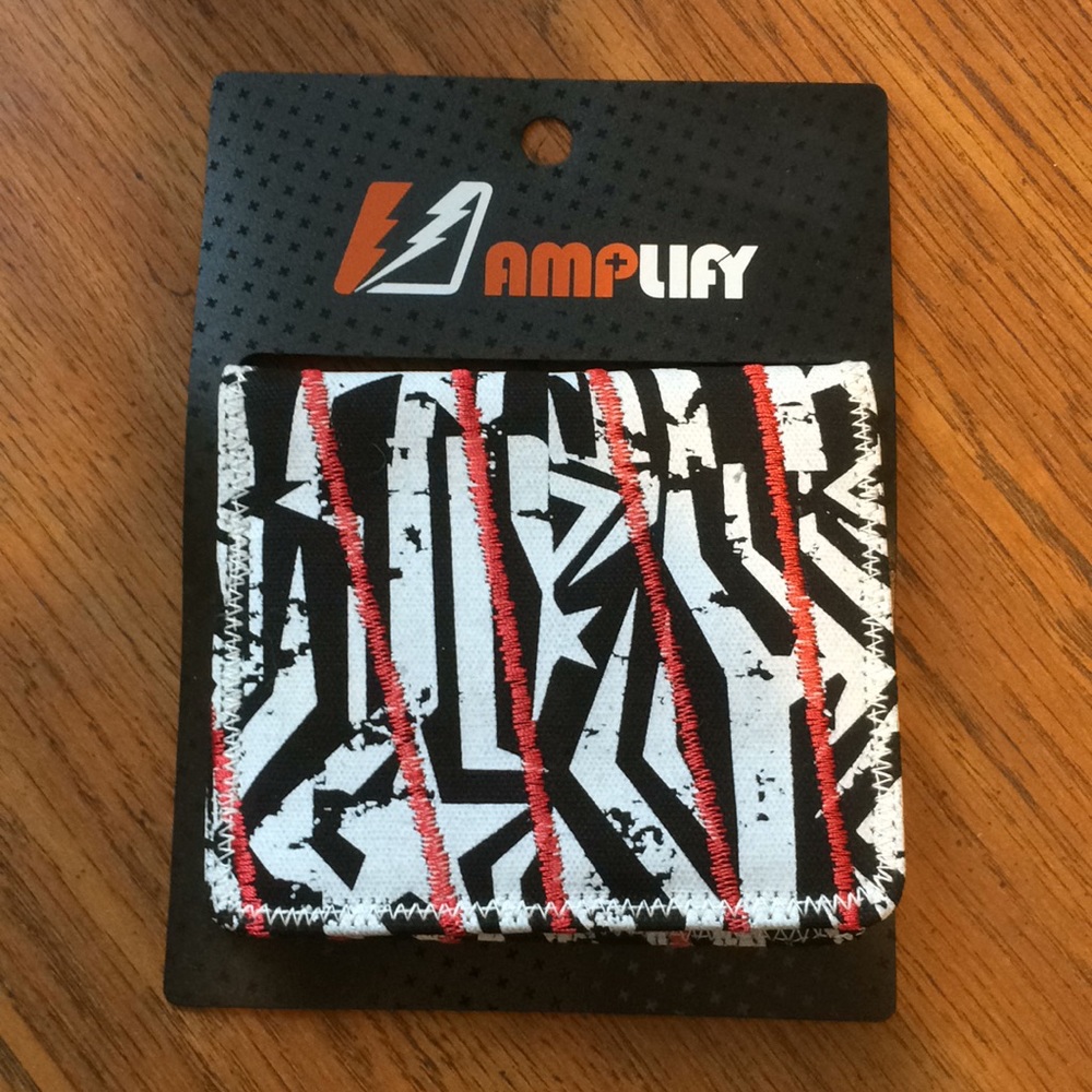 NWT Amplify Fashion Punk Rock Canvas bifold Wallet
